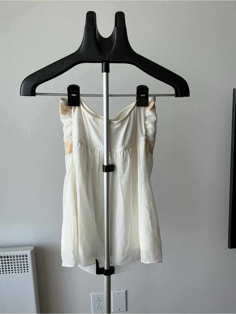 intimissimi Cream Slip Dress with Beige Lace Trim - Picture 2 of 3